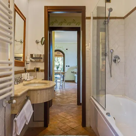 Elegant In With Swimming Pool Set In Nature Ferienhaus Collazzone